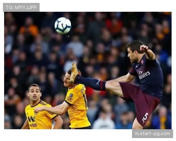 狼队伯恩利激战半场 各自进两球暂时平分秋色