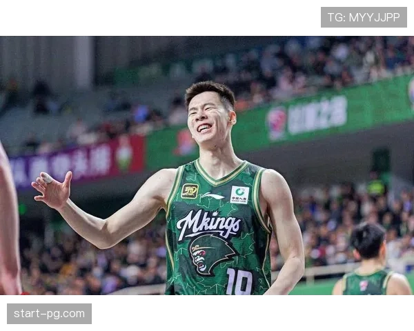 南京同曦郭昊文30分5助攻,个人持球强解能力支撑球队进攻体系 南京同曦郭昊文30分5助攻,个人持球强解能力支撑球队进攻体系